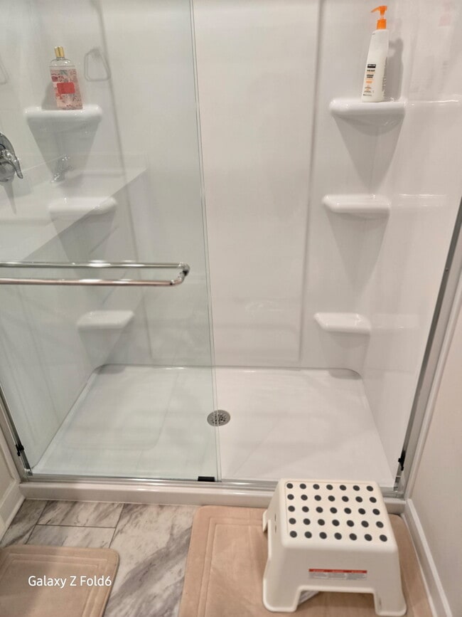 Building Photo - 26 E Front St