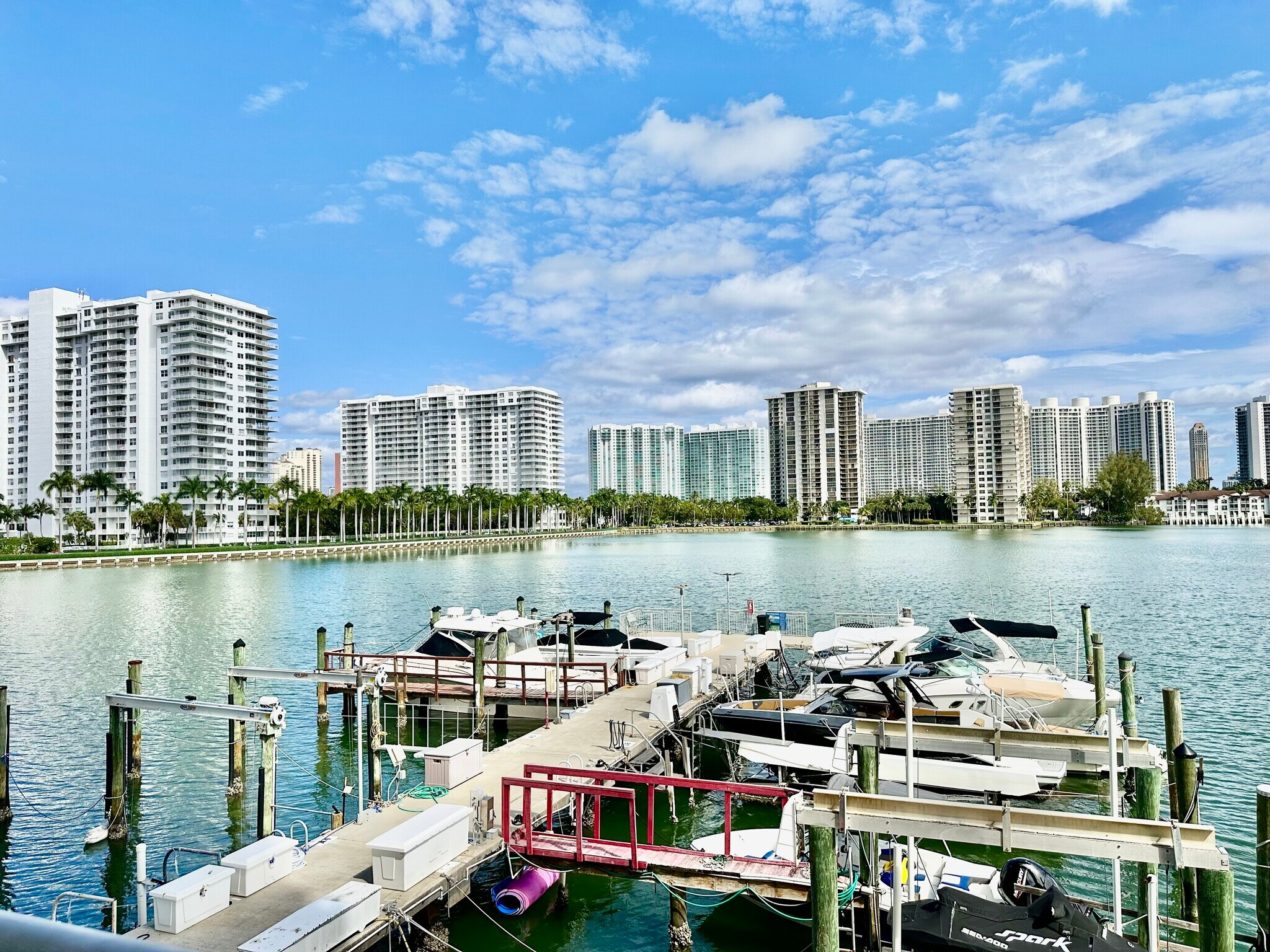 Building Photo - 18041 Biscayne Blvd