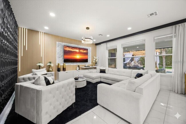 Building Photo - 8109 Ludington Cir
