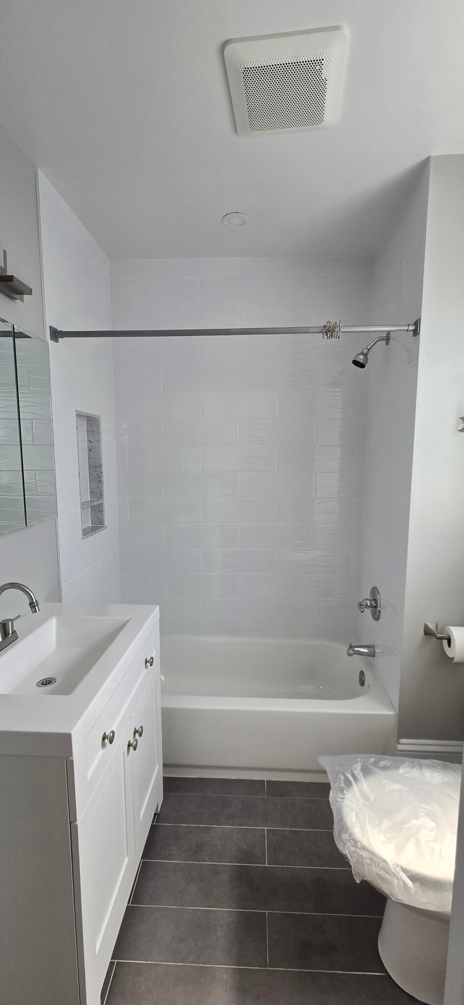 Building Photo - 22 Morton St