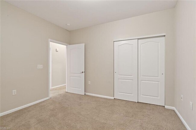 Building Photo - 5212 Nuthall Dr