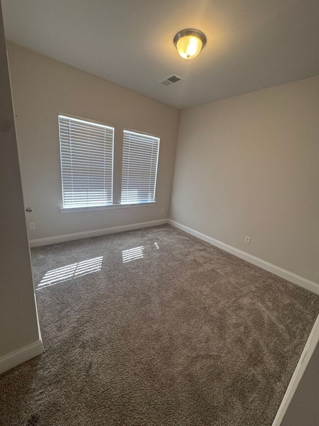 Building Photo - New Home in Lebanon TN