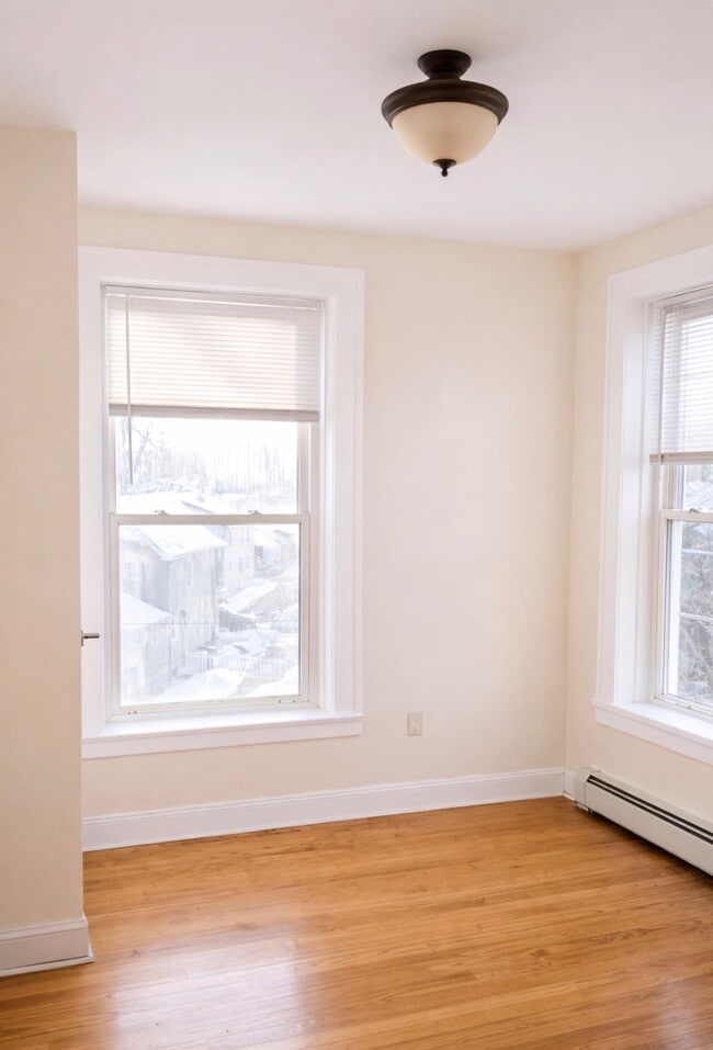 Building Photo - 753 Broadway