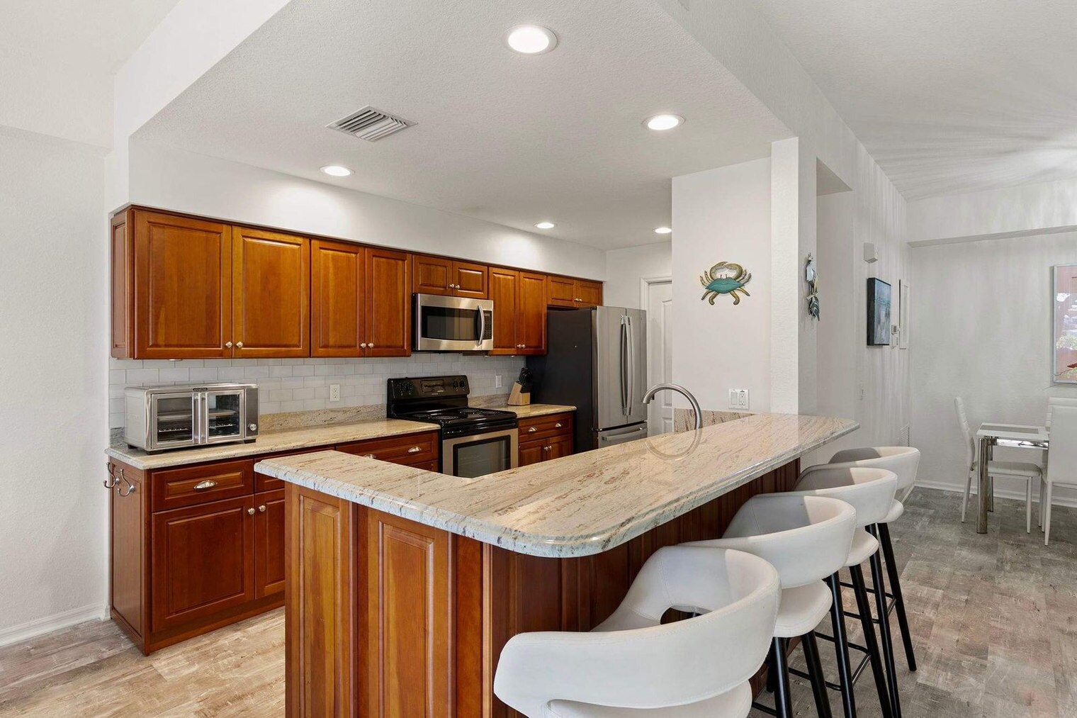 Building Photo - 285 Cays Dr
