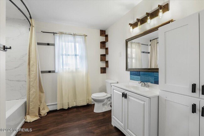Building Photo - 247 Sprucewood Dr