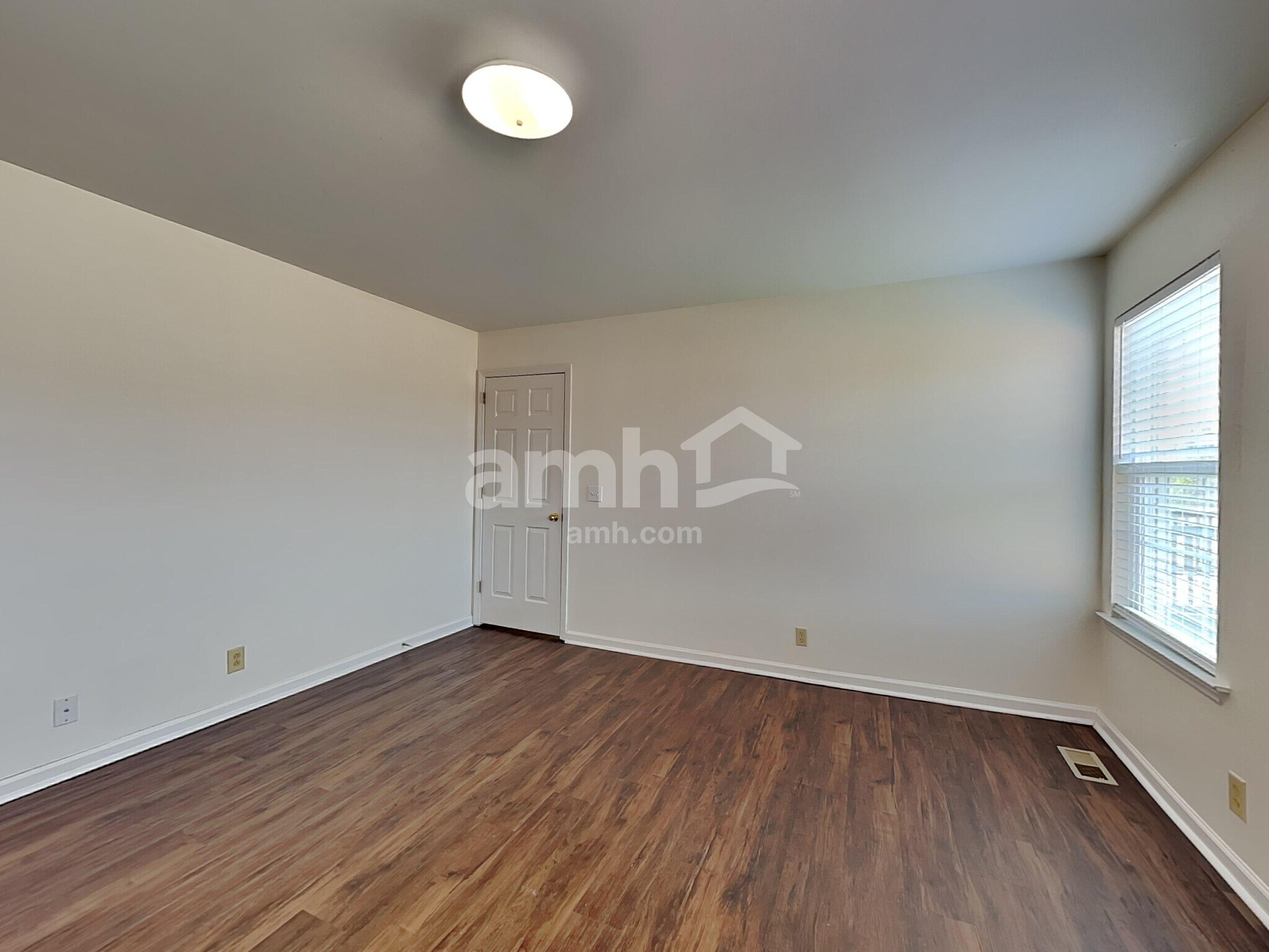 Building Photo - 6337 Willow Oak Dr