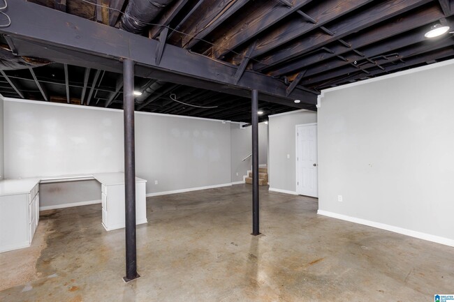 Building Photo - 2105 Arrow Leaf Dr