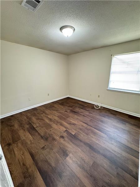 Building Photo - 122 Walz Cir