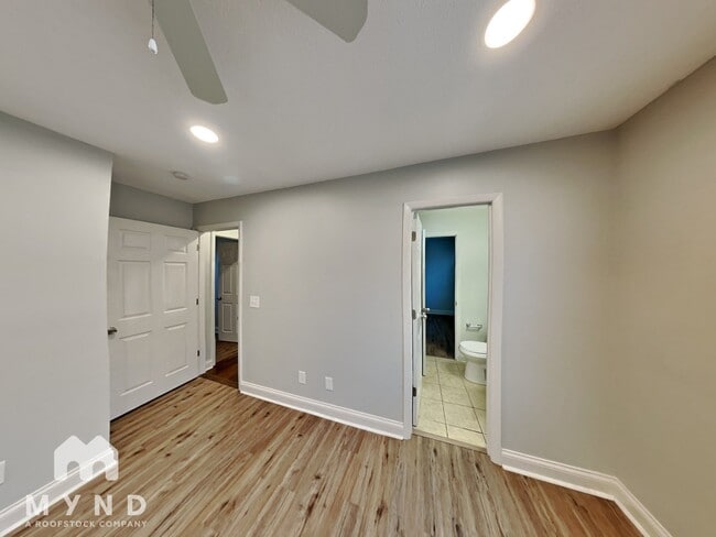 Building Photo - 8800 Vagabond Rd