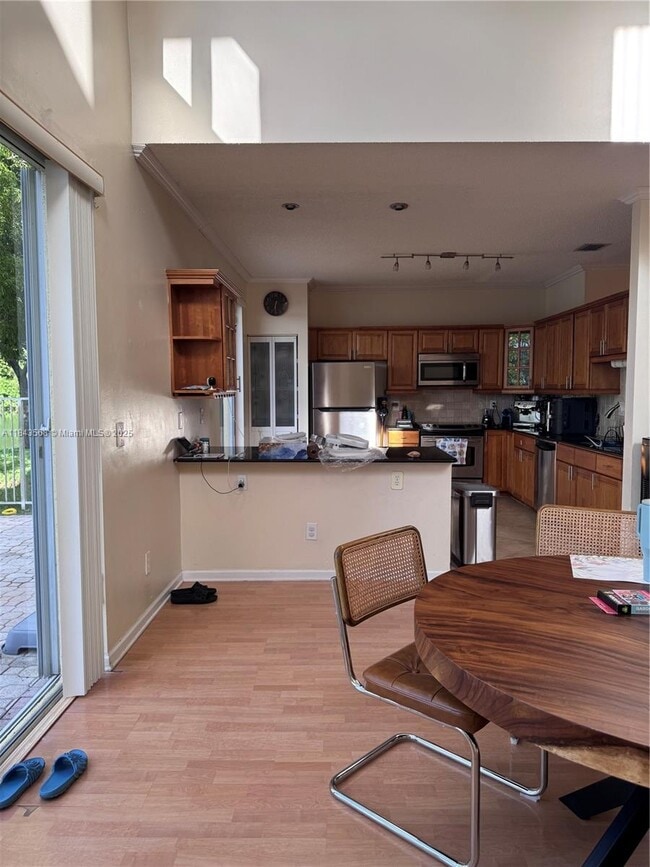 Building Photo - 4924 SW 151st Ave