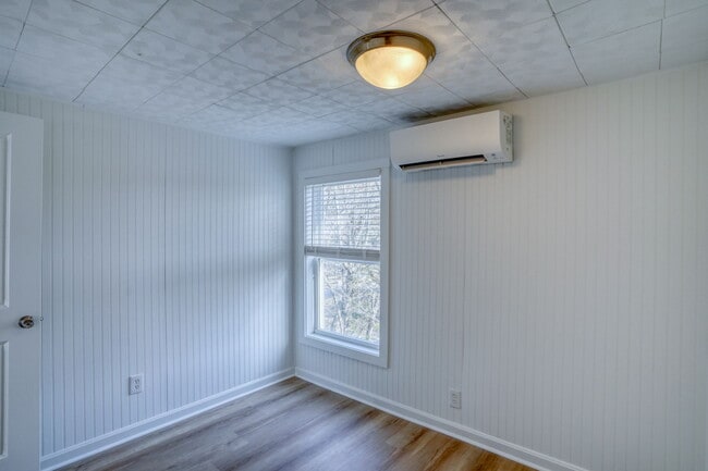 Building Photo - 35617 Airport Rd