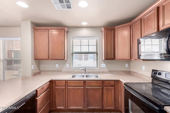 Building Photo - 2858 E Megan St