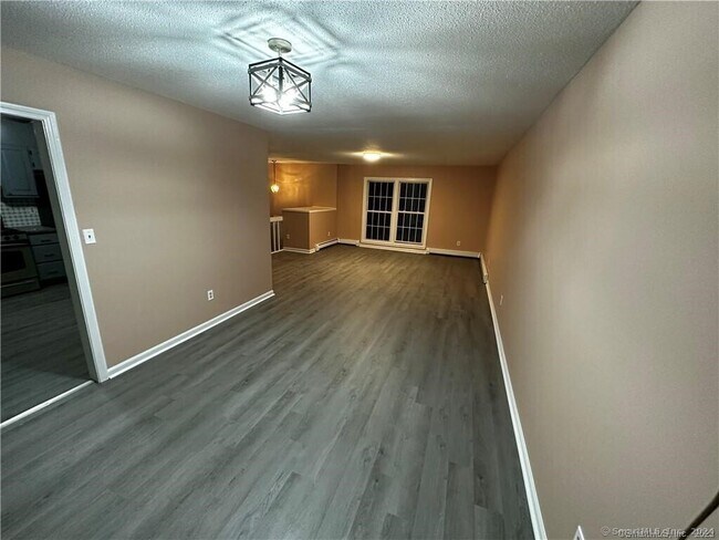 Building Photo - 193 Maple Hill Ave