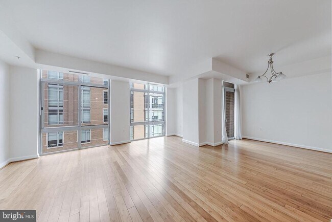 Building Photo - 11990 Market St