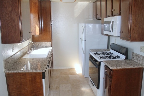 Building Photo - 369 Orizaba Ave