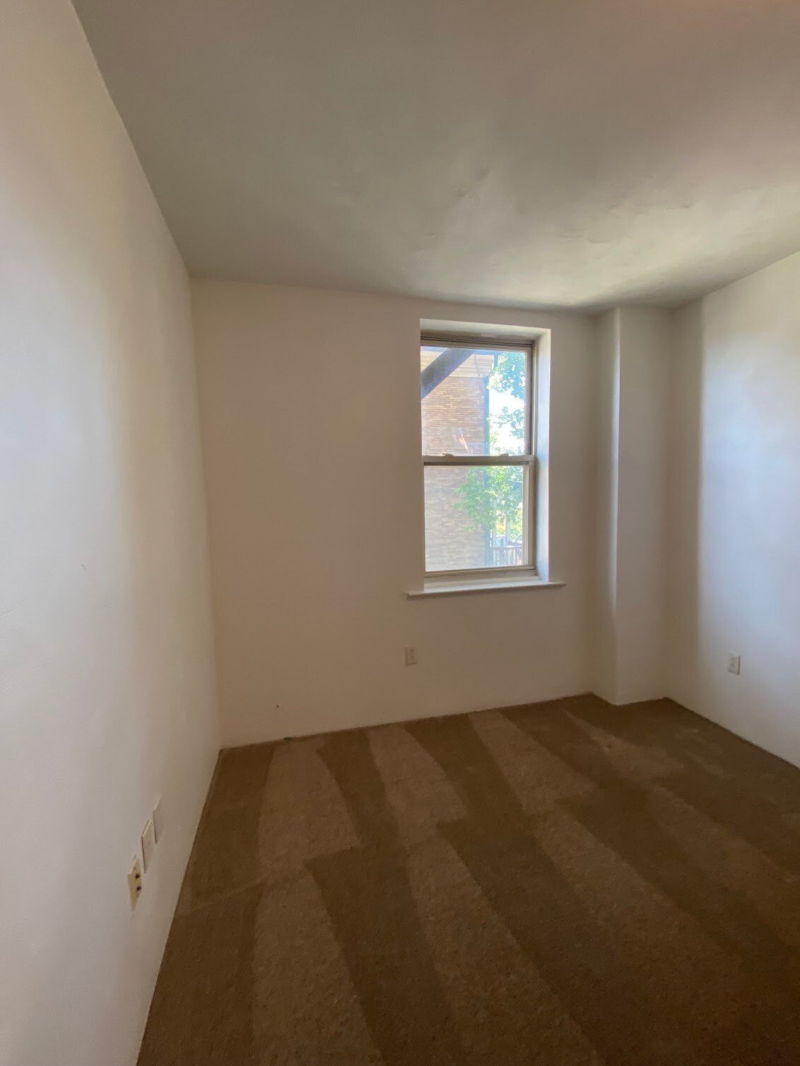 Building Photo - 5819 Bartlett St