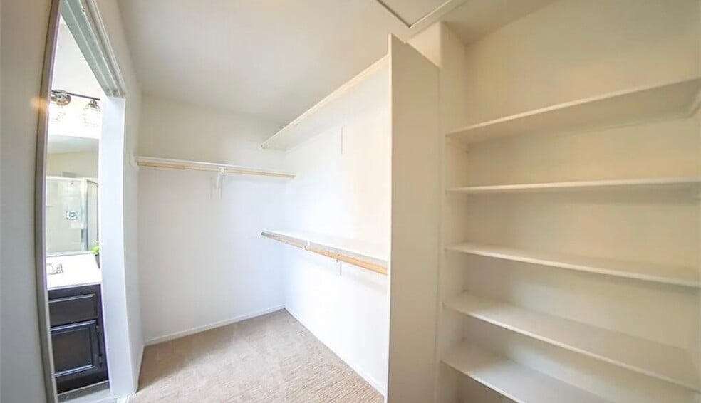 Building Photo - 4619 Startrain Dr