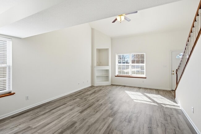 Building Photo - 1709 Juniper Dr