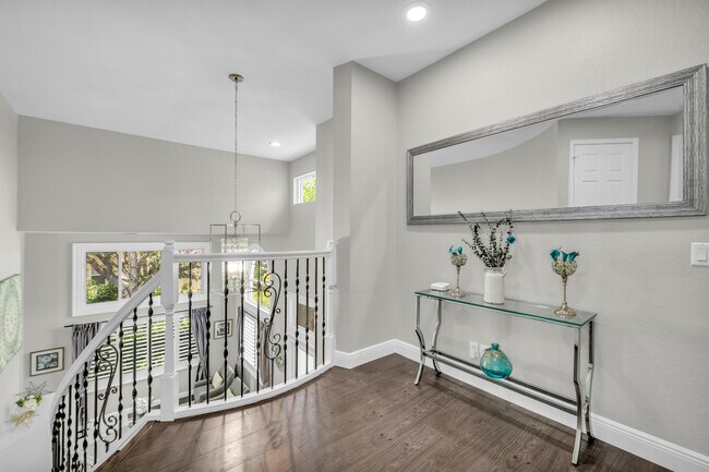 Building Photo - 4661 Manderly Dr