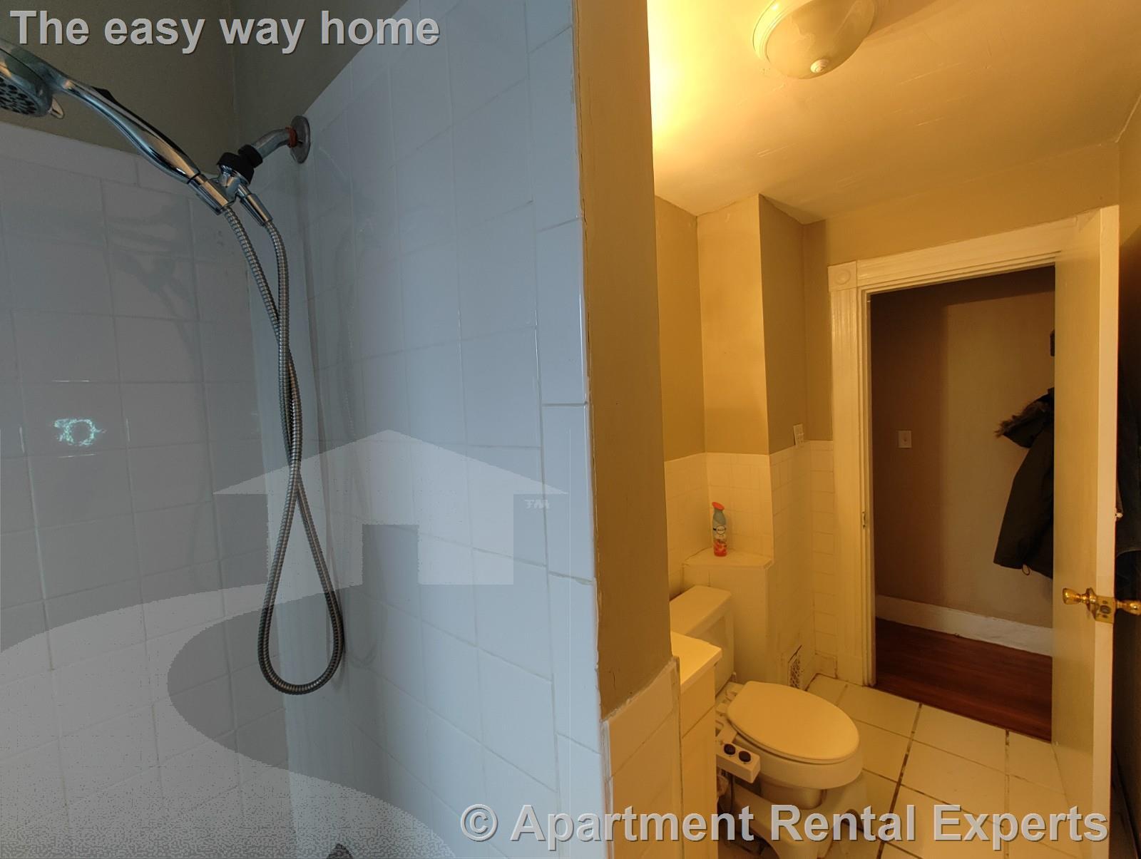 Building Photo - 9 Medford St