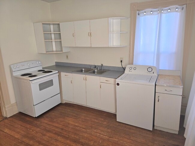 Building Photo - 2614 Broad Ave