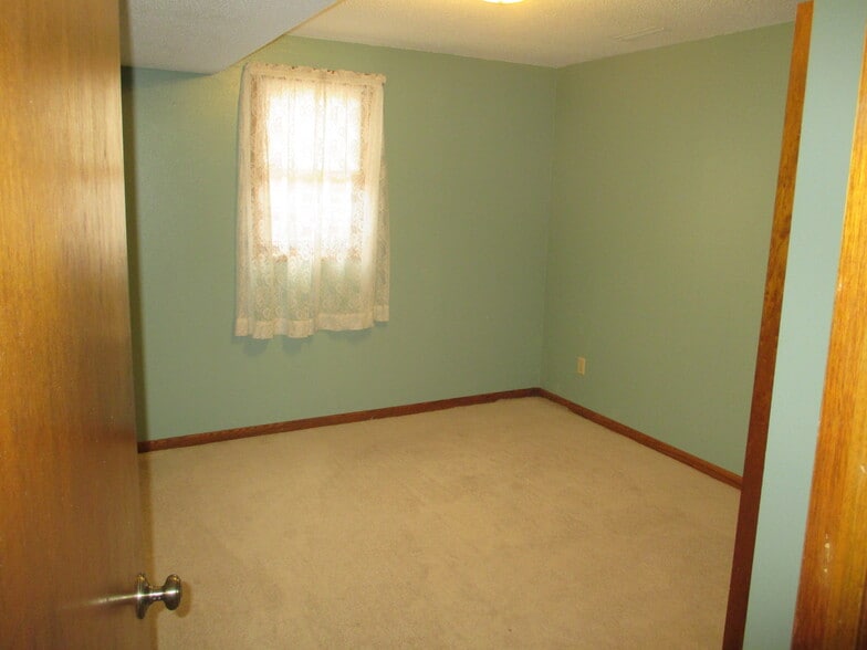 Building Photo - 2461 Northridge Dr