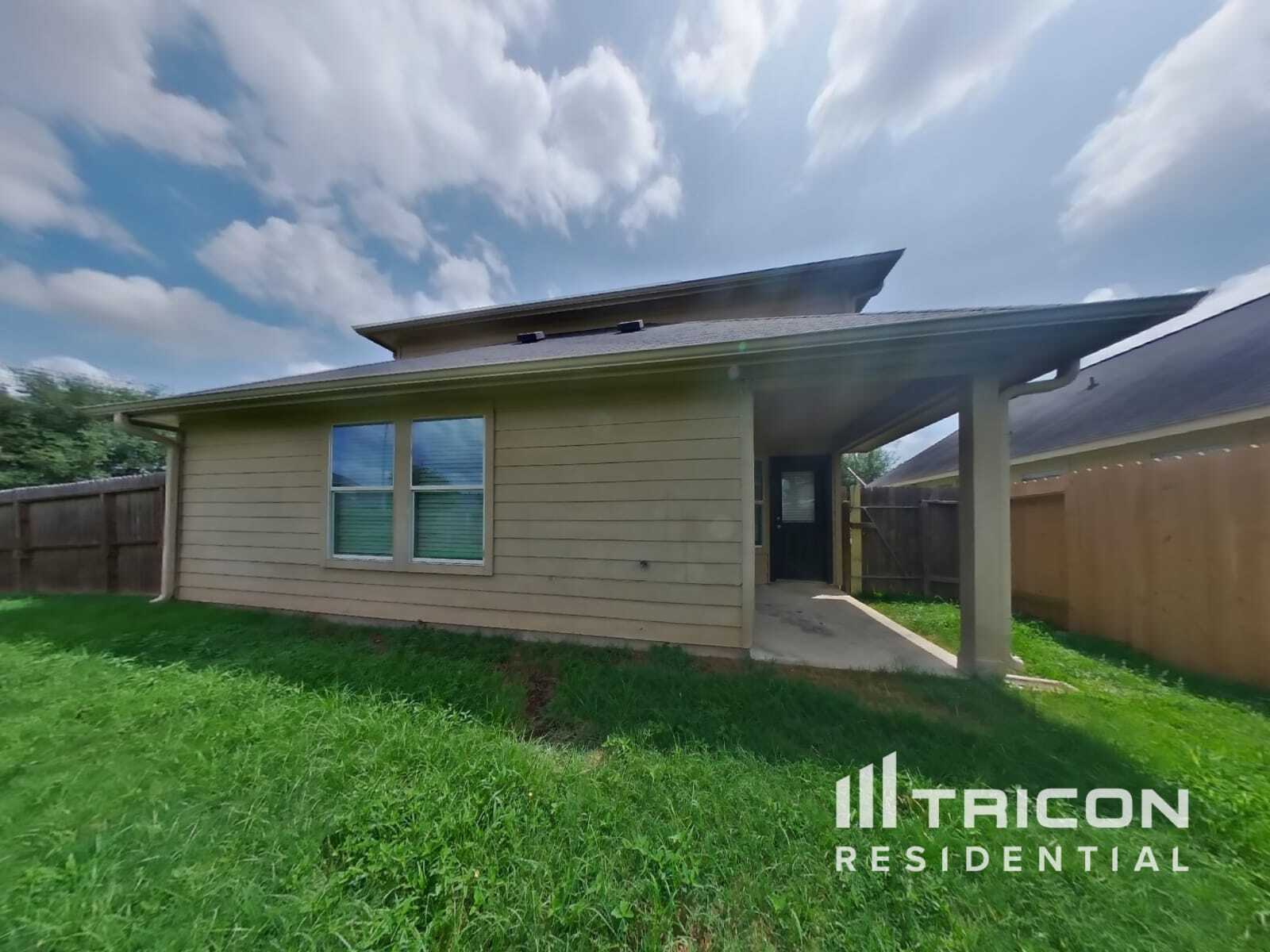 Building Photo - 21439 Jamals Way