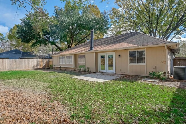 Building Photo - 2928 Laurelridge Dr