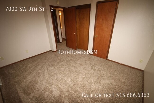 Building Photo - 7000 SW 9th St