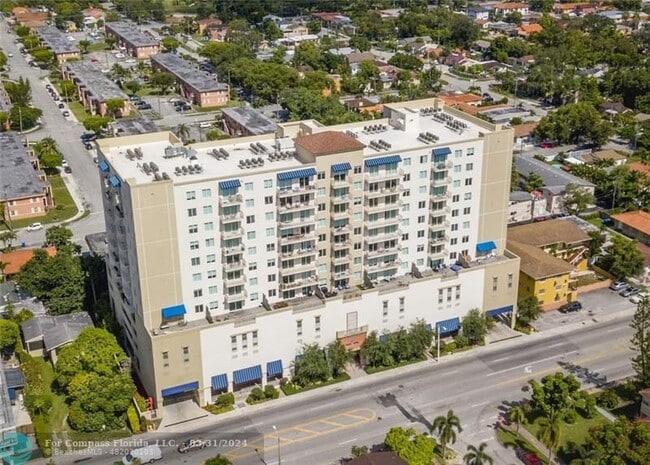 Building Photo - 987 SW 37th Ave