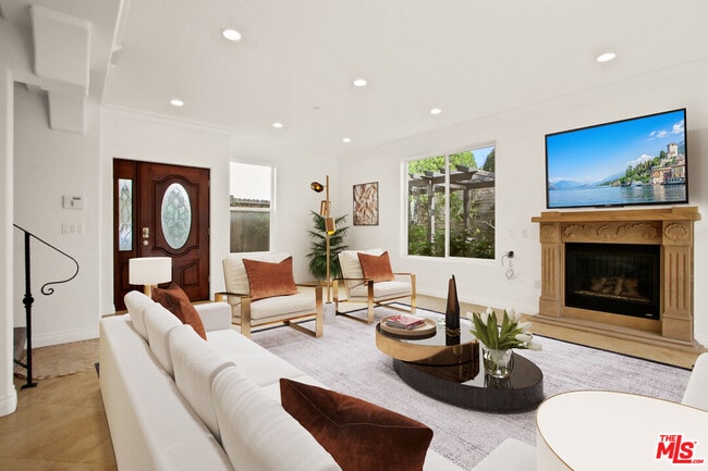 Building Photo - 2013 21st St