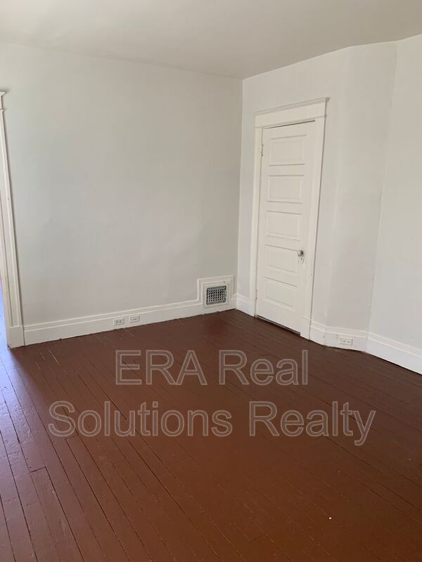 Building Photo - 1005 Rosemont Ave