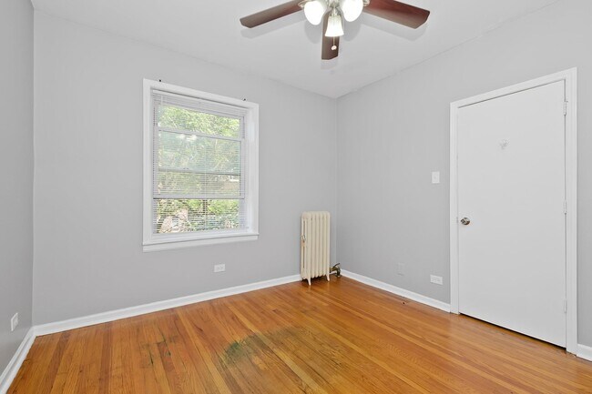 Interior Photo - 6200 S Albany Ave. Chicago IL