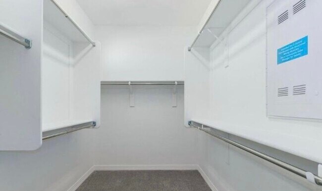 Building Photo - 17976 W Jones Ave