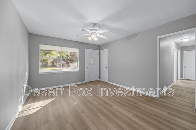 Building Photo - 101 N Ida Ln