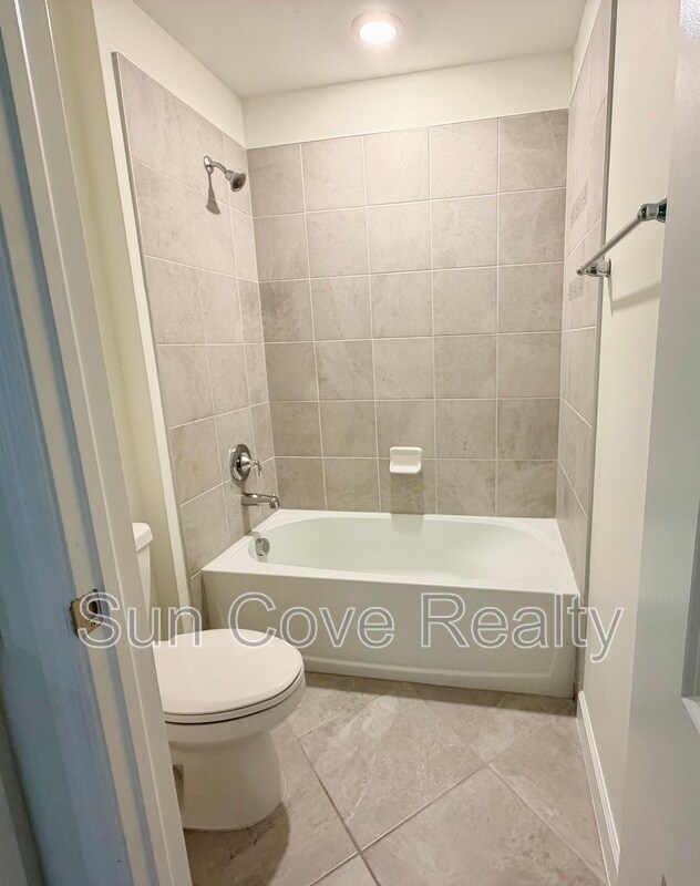 Building Photo - 5242 Coral Reef Wy