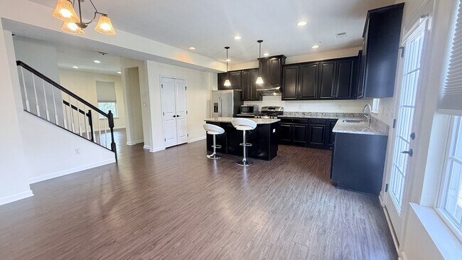 Building Photo - 1816 Rutgers Ln