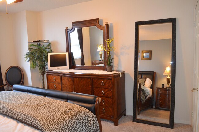 Building Photo - 2080 S Ocean Dr