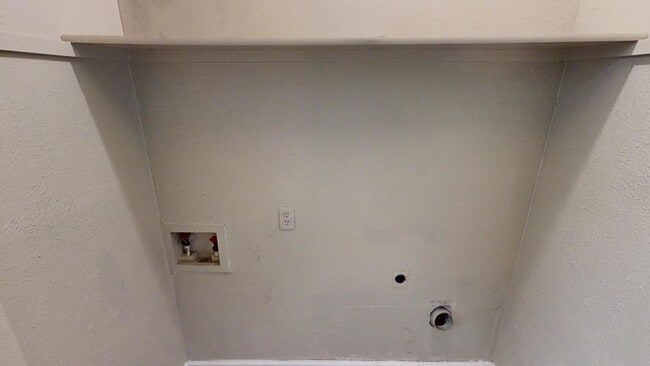 Building Photo - Charming 3 bedroom, 2 bath property in Cop...