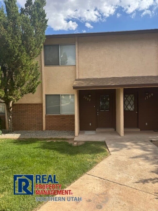 Primary Photo - Colorview Townhome