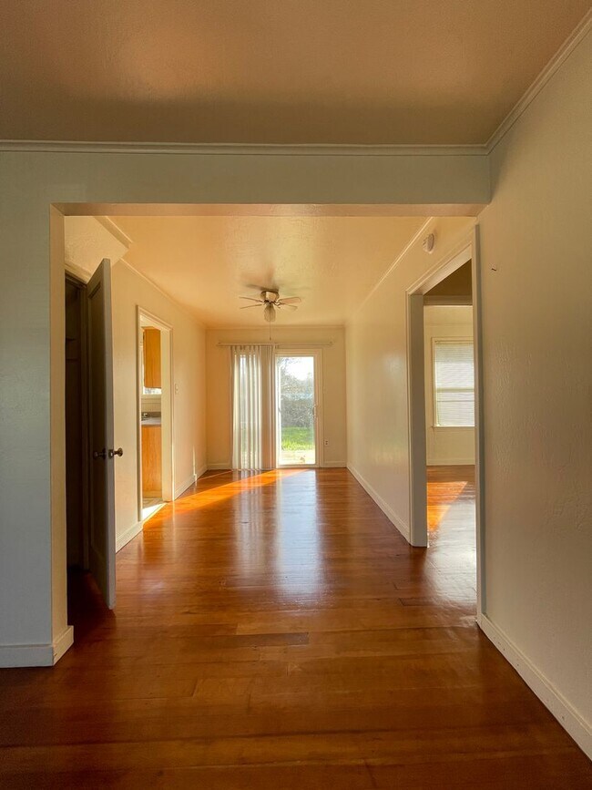 Building Photo - Arcata House