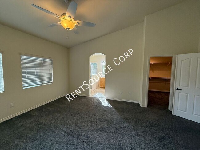 Building Photo - 3714 Pondera St