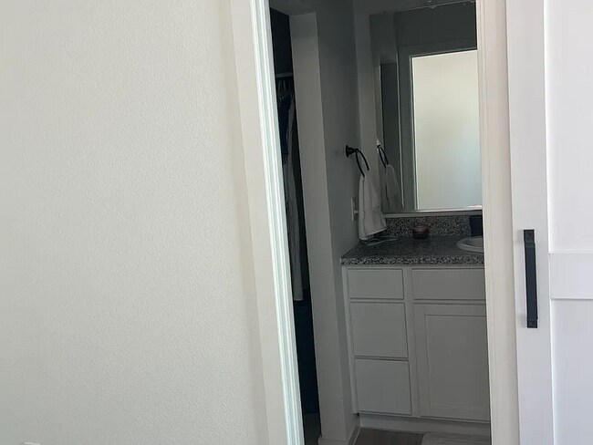 Building Photo - 910 Wood Stork Way