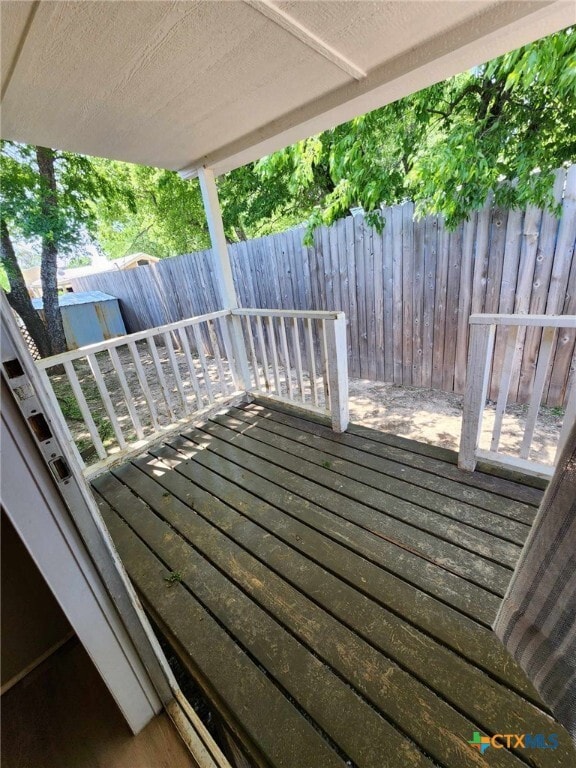 Building Photo - 922 Ashwood Dr