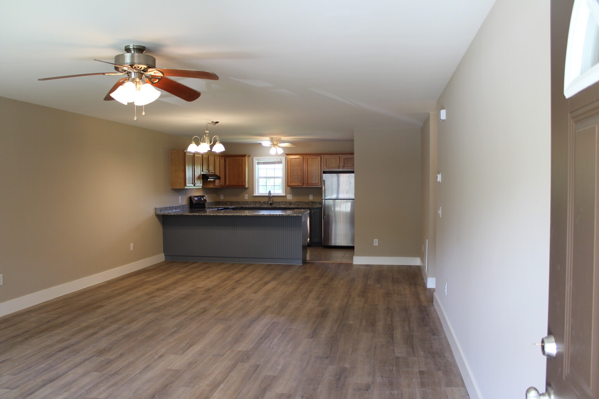 Great Room to Kitchen - 505 Clear Creek Rd