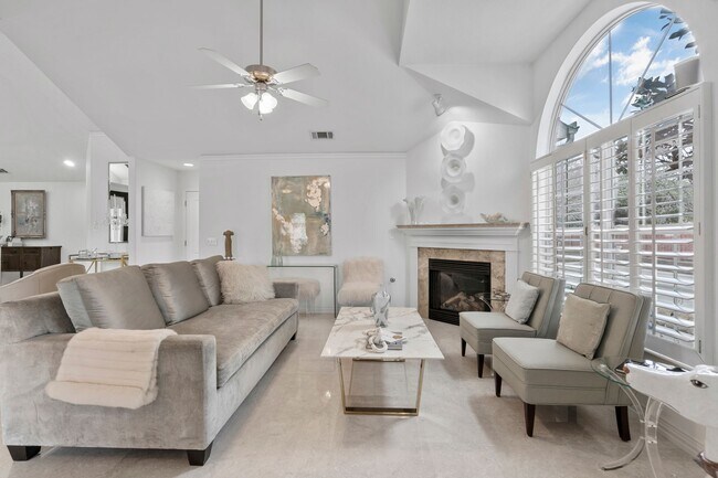 Building Photo - 3100 Camellia Rose Dr