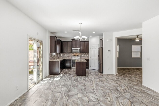 Building Photo - 8123 Mosaic Sunrise Ln