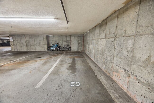 Building Photo - DOWNTOWN AREA - ARCHER'S WALK