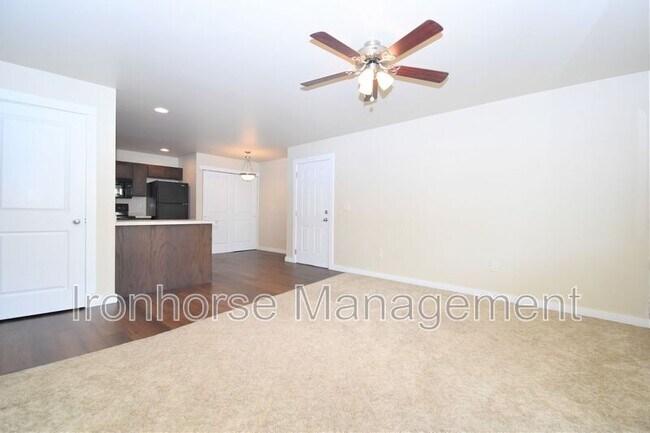 Building Photo - 2226 Baxter Ln
