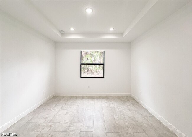 Building Photo - 5028 Tradewinds Cir